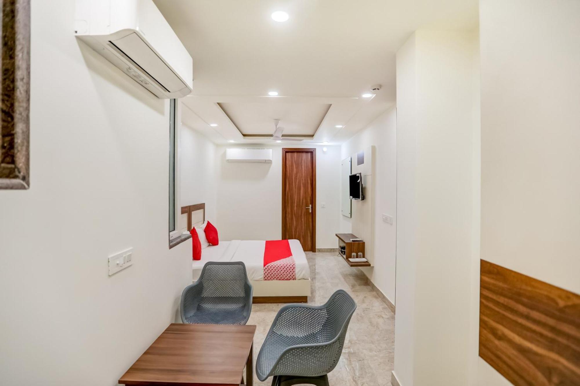 Flagship Happy Inn Делі Екстер'єр фото