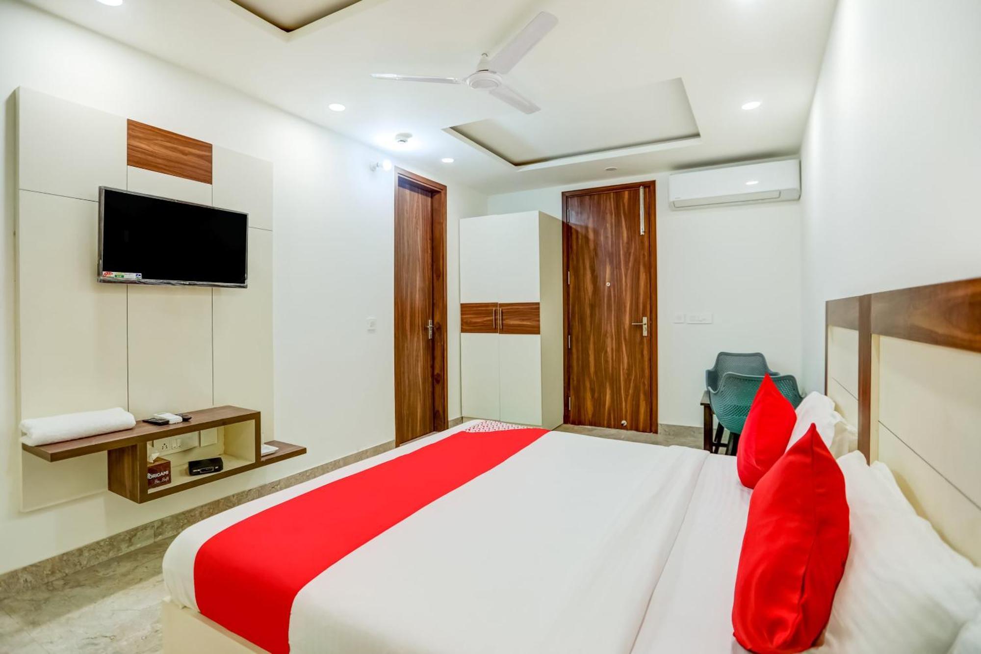Flagship Happy Inn Делі Екстер'єр фото